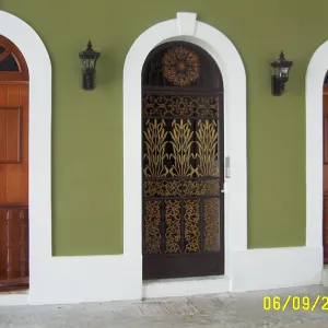 Las Puertas (the doors)