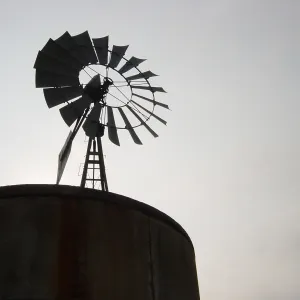 Sunsetter Windmill