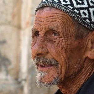 Watching the World Wiz By