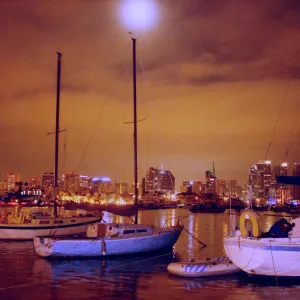 Relaxing in Full Moon