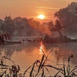nazomerse zonsopkomst  in