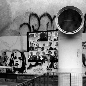 Mur  (TMAX 100)