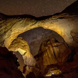 Milky way through the arch