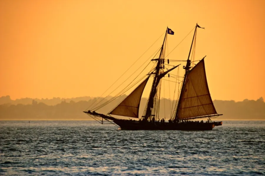 Old World Schooner