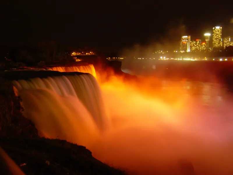 Niagra at Night