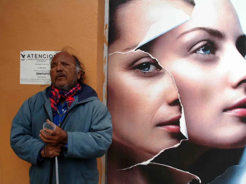 The blind and the beauty