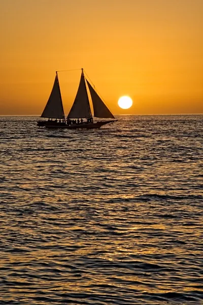 Sailing to the Sun