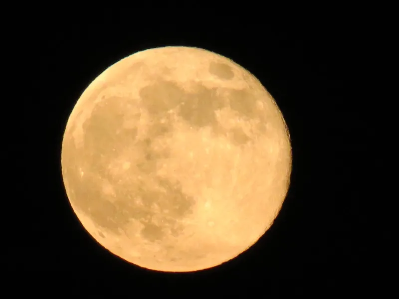 Super moon