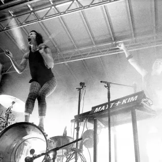 Matt & Kim on Kodak P3200